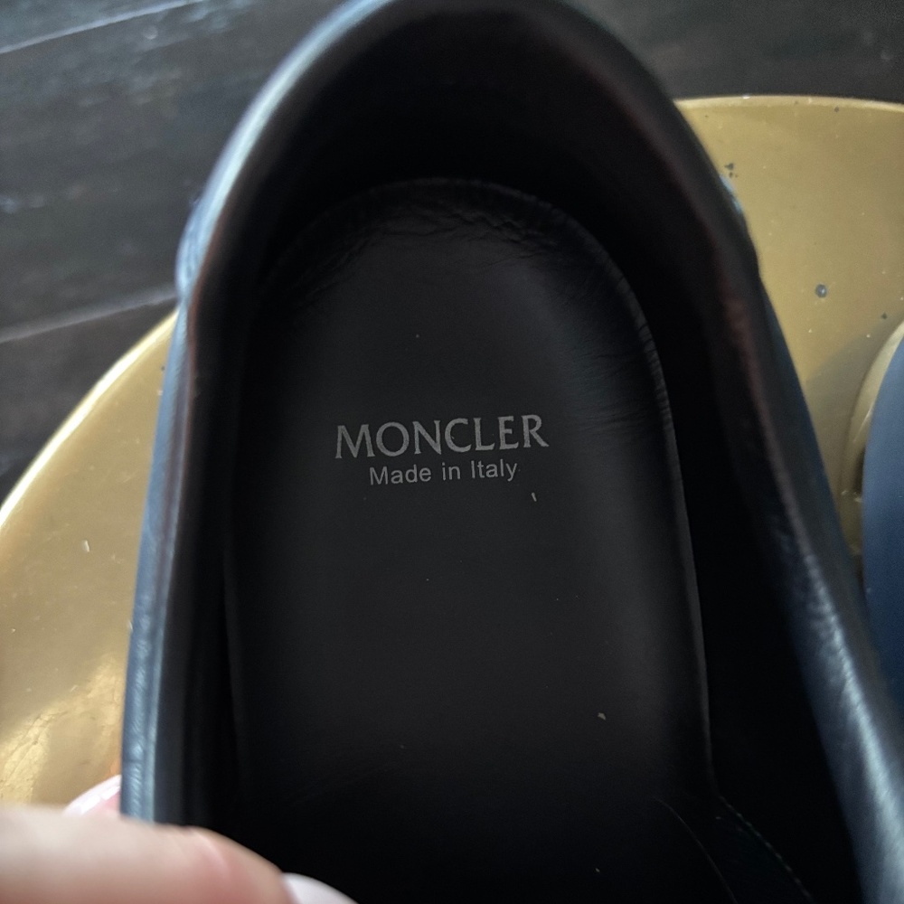 Mens Moncler Navy blue leather sneakers - Picture 5 of 5
